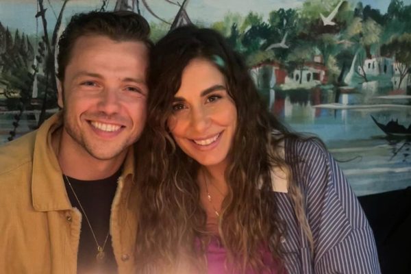 Zeynep Mayruk’tan Hamilelik Müjdesi: Tolga Sarıtaş Çiftinden Yeni Kare
